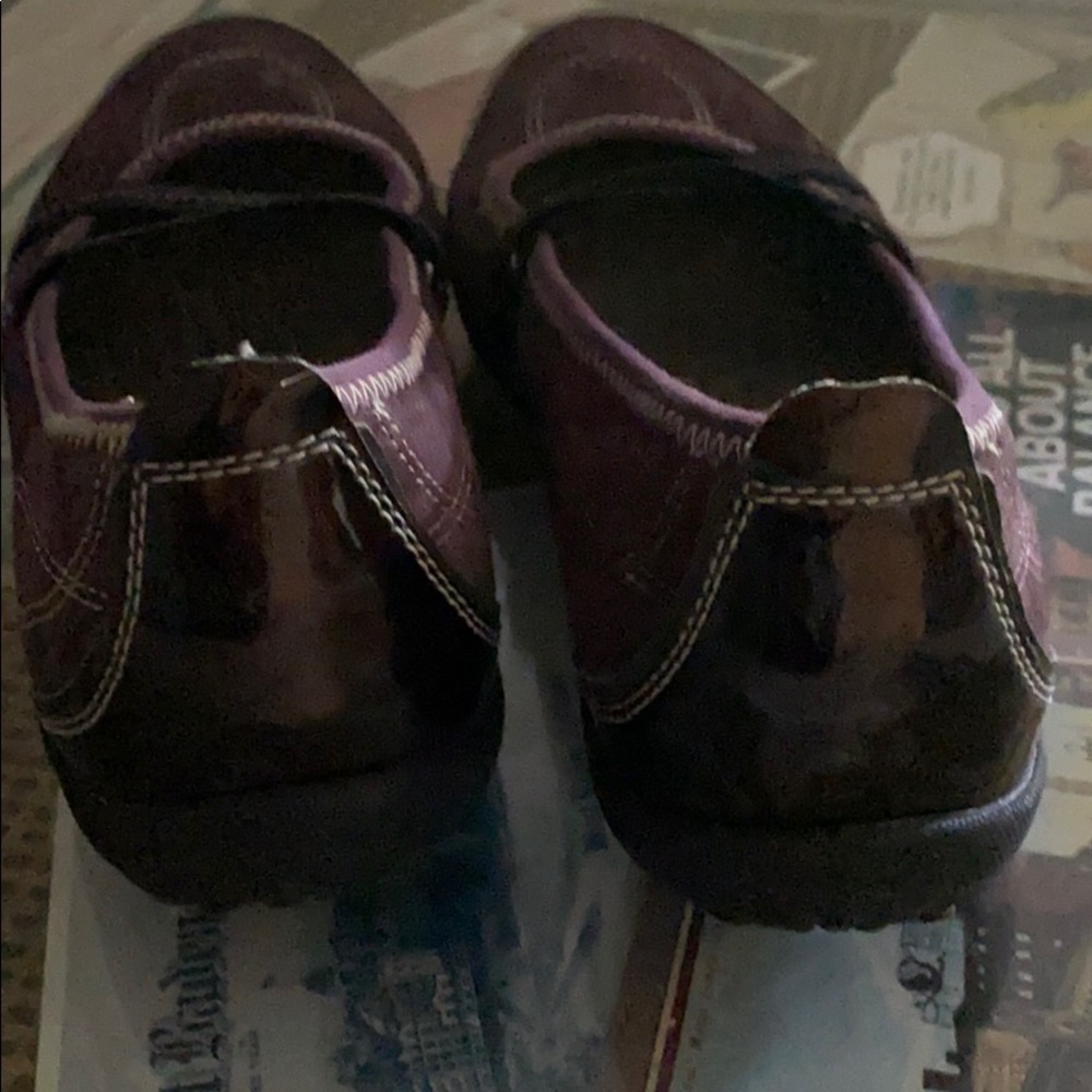 Shoes - Picture 4 of 4